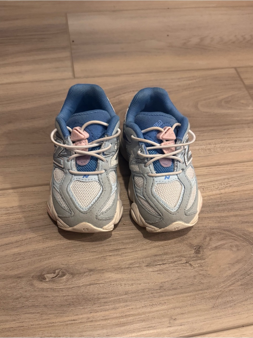 New Balance Pastel Blue & Pink Toddlers' Sneakers - Picture 4 of 8